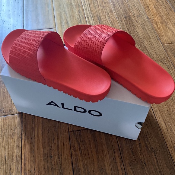 Aldo men’s flip flops. Size 11.New with box. - Picture 2 of 3